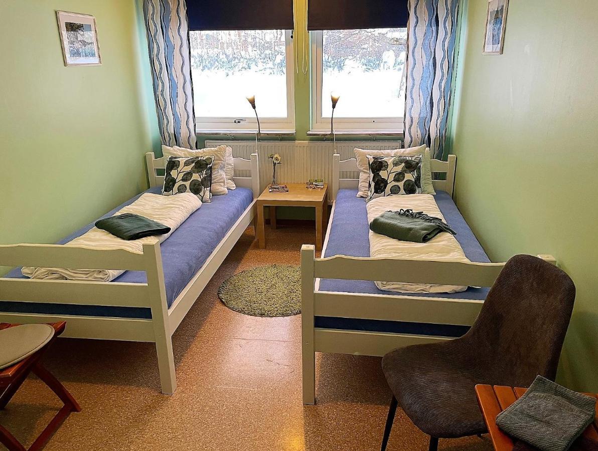 Haellefors Vandrarhem-Hostel & Kanotcenter Ngoại thất bức ảnh
